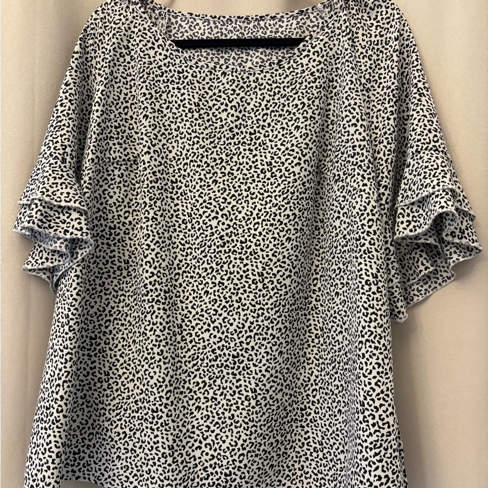 SHEIN Black and White Leopard Blouse